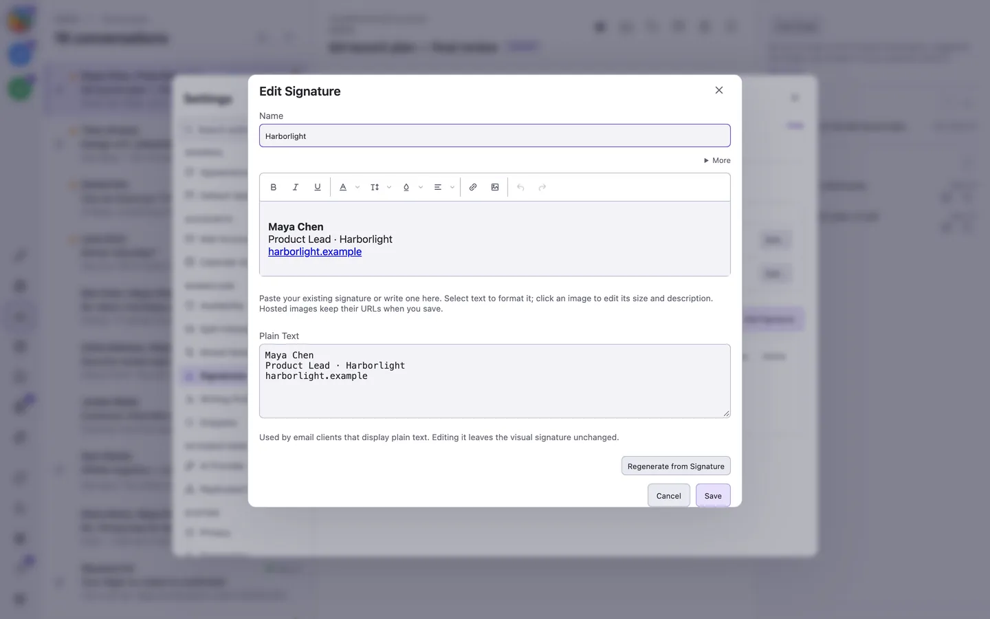 The visual signature editor with formatted contact details, a formatting toolbar, and a separate plain-text alternative.